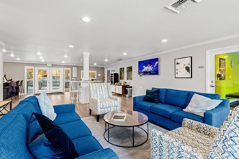 Resident Lounge - Photo Gallery 19