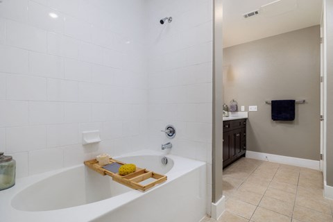 Large bathroom tub in apartment