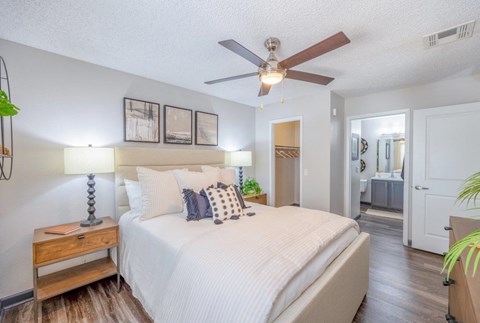 Bedroom with large bed at apartments for rent Las Vegas at 5400 Vistas.