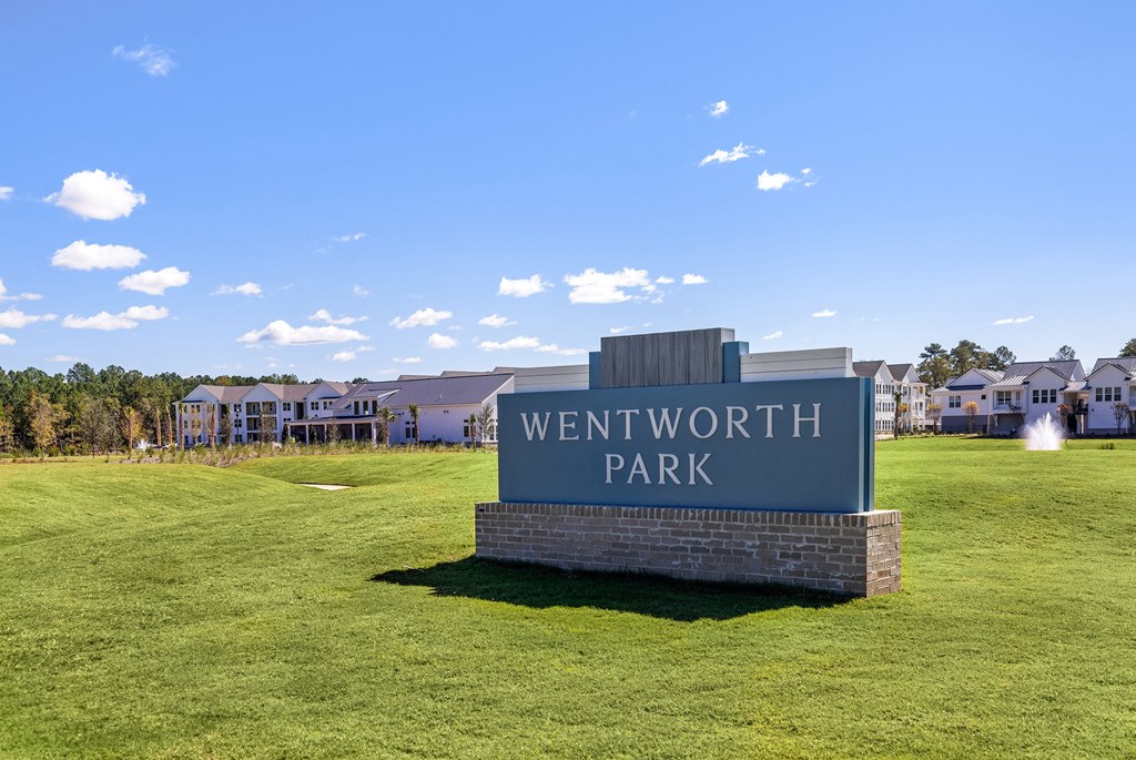 monument sign for wentworth park in the front entrance