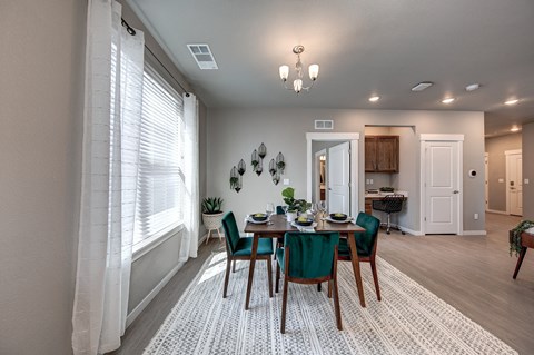 Pelican dining room
