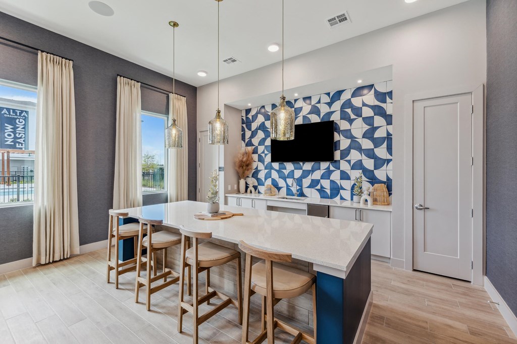 seating, kitchen and TV