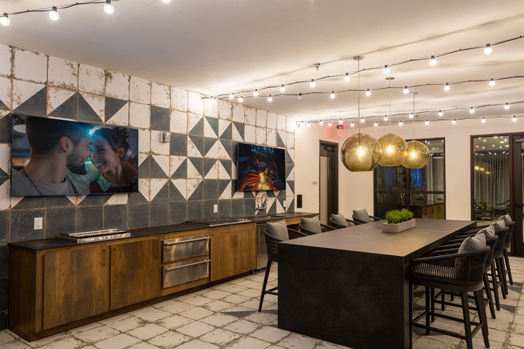 Sky Lounge Patio Kitchen