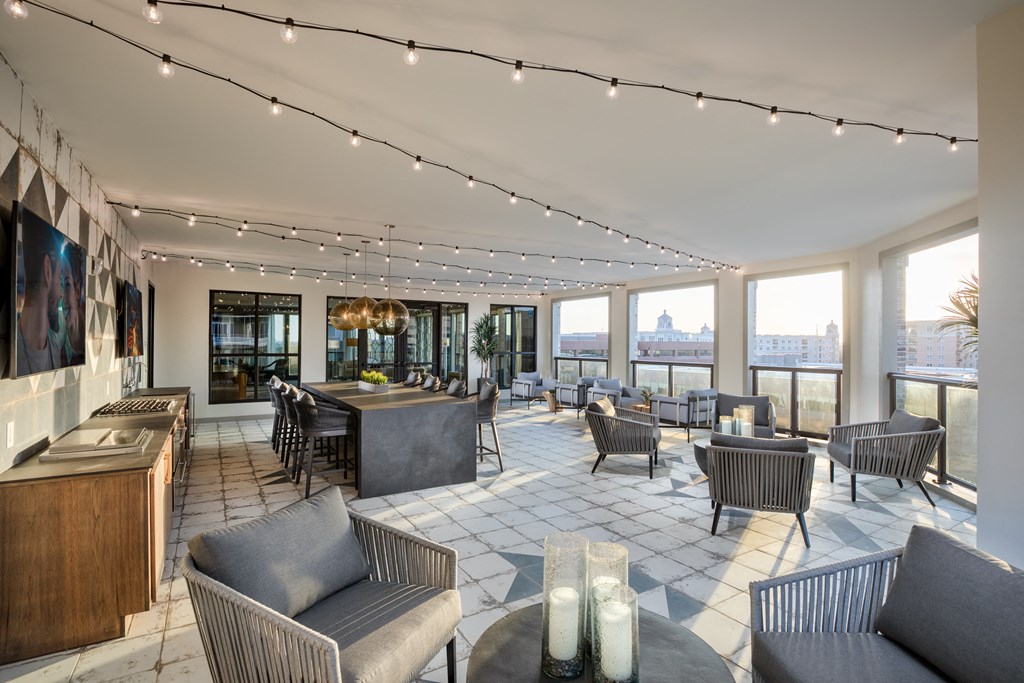 Sky Lounge Outdoor Paio