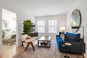 Living Room - Photo Gallery 5
