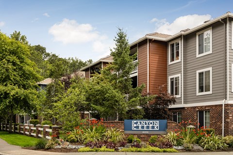 Property Exterior at Canyon Creek, Wilsonville, OR, 97070