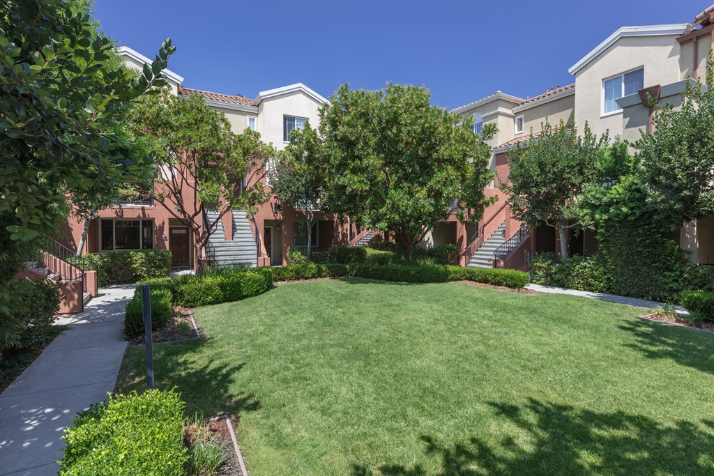 Tamarind Square Exterior lawn area