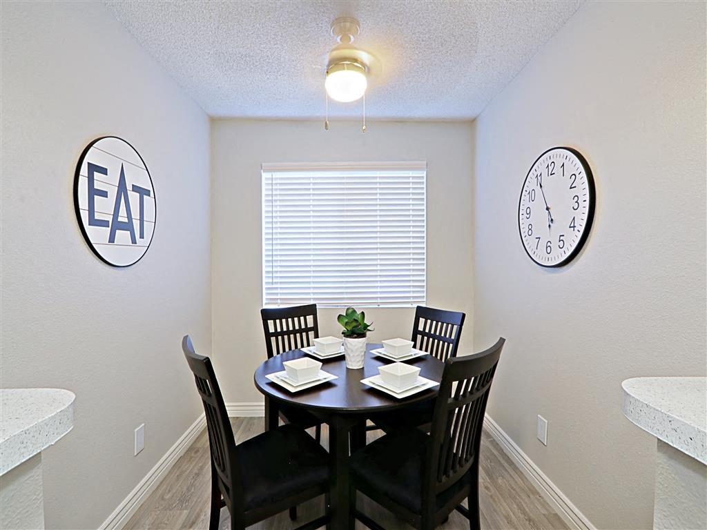 Elegant Dining Space at Villatree Apartments, Tempe