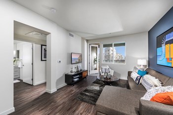 Alcove Interior Living Room - Photo Gallery 4
