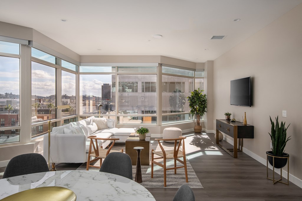 Arista Glendale is a similar property to New Galleria Villas located in Glendale