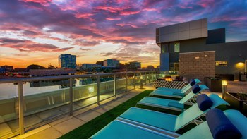 rooftop lounge - Photo Gallery 12