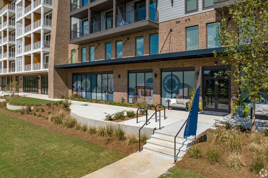 the building in which the apartment is located