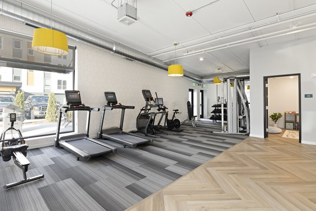 Beyond Woodbury Fitness Center with Echelon Mirror