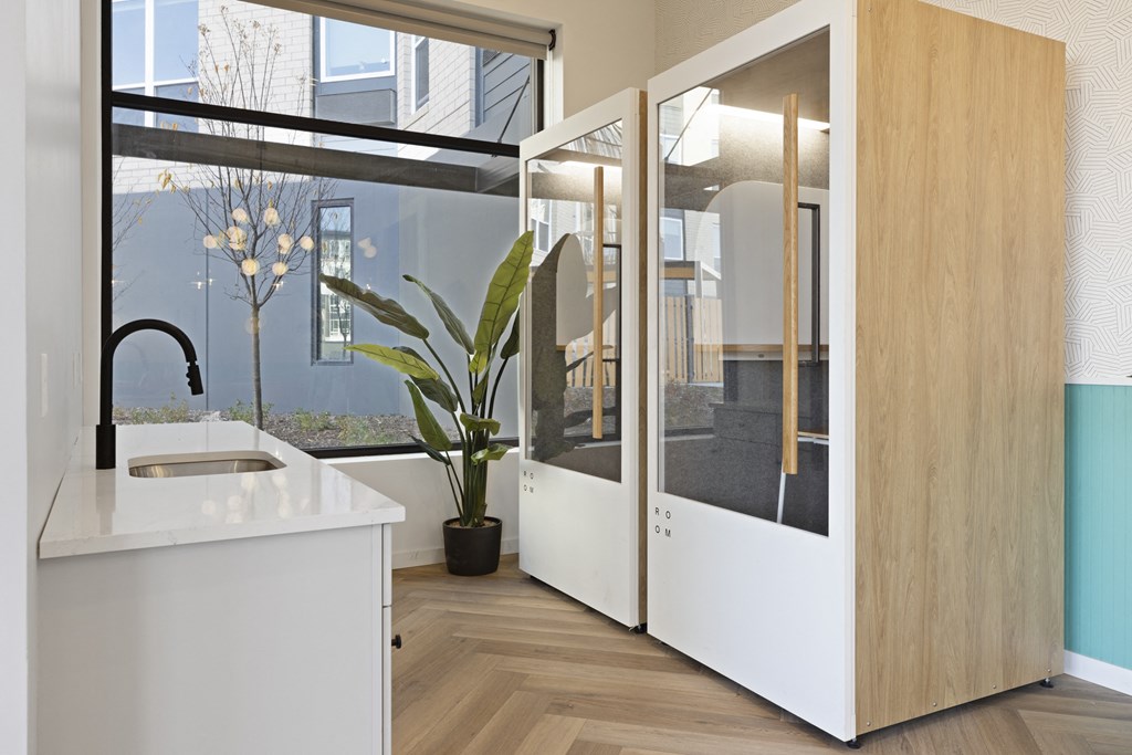 Beyond Woodbury Private Workstations