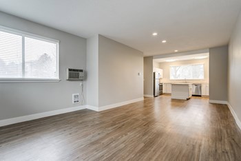 Upgraded Living Room - Photo Gallery 3
