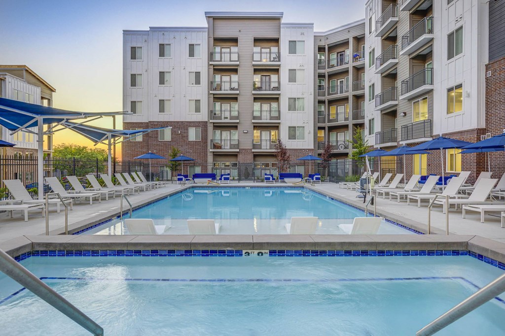 Exterior large pool at Bravada 193