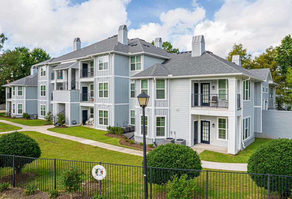 Building Exterior at Blu on the Boulevard, Baton Rouge