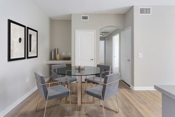 Dining Room - Photo Gallery 5