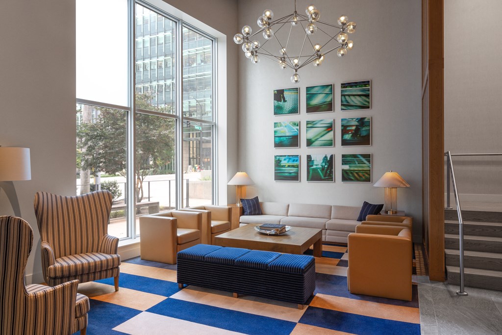 Ascent South Lake Union Lounge