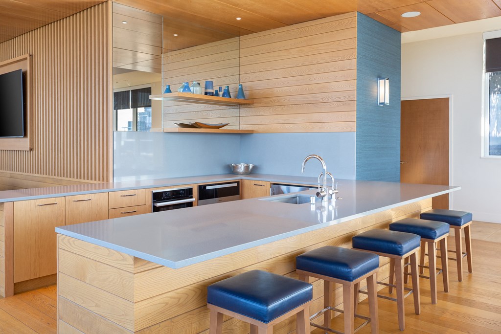 Ascent South Lake Union Lounge