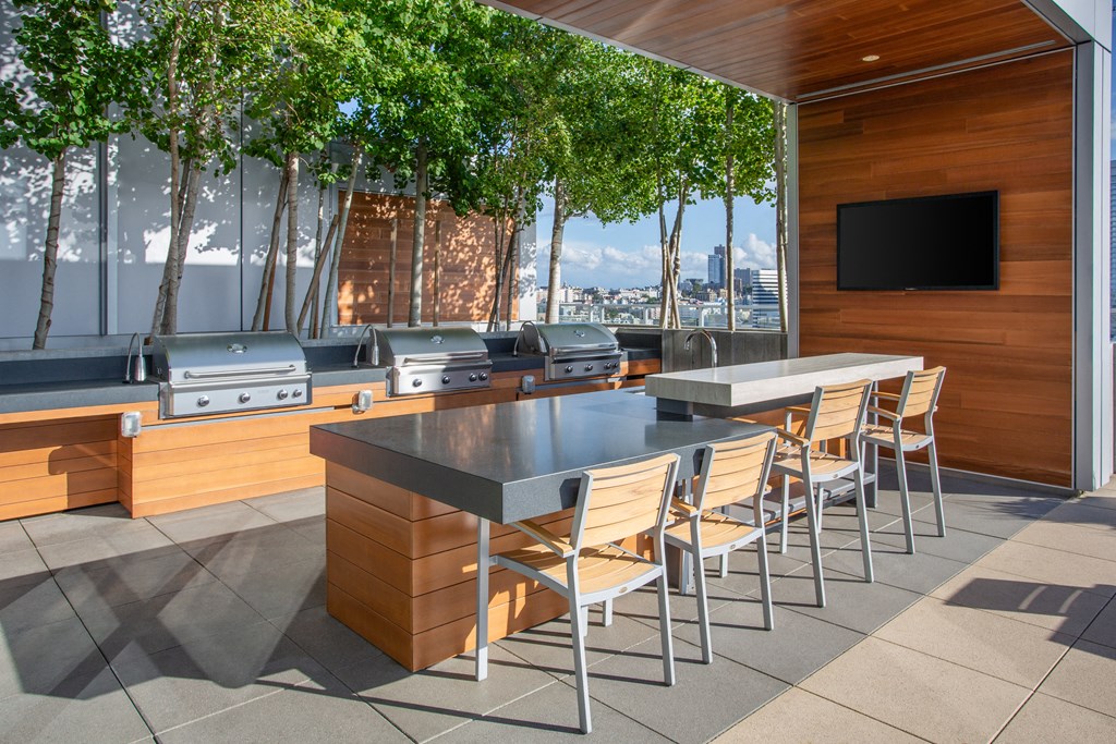 Ascent South Lake Union Rooftop Lounge