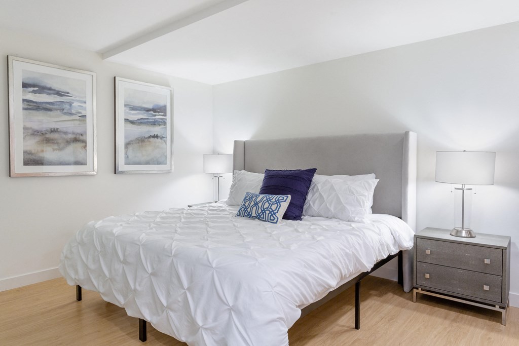 Ascent South Lake Union Bedroom