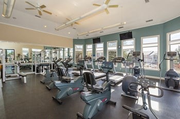 Fitness Center - Photo Gallery 4