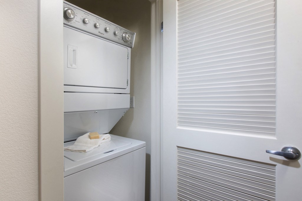 alcove washer and dryer