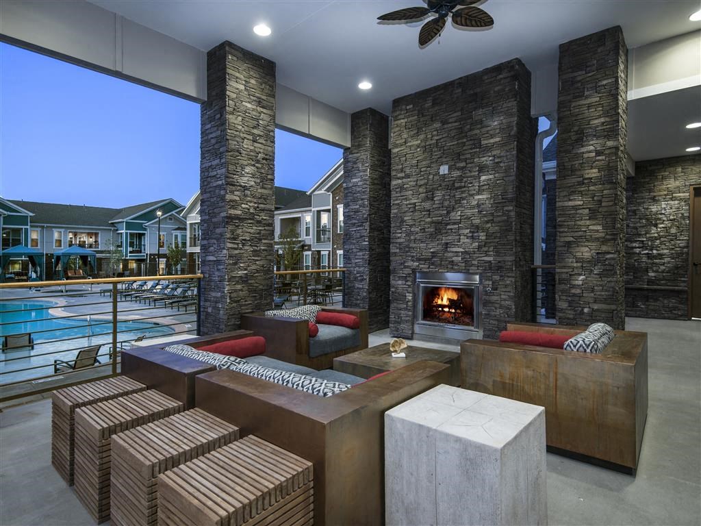 covered common area patio with seating