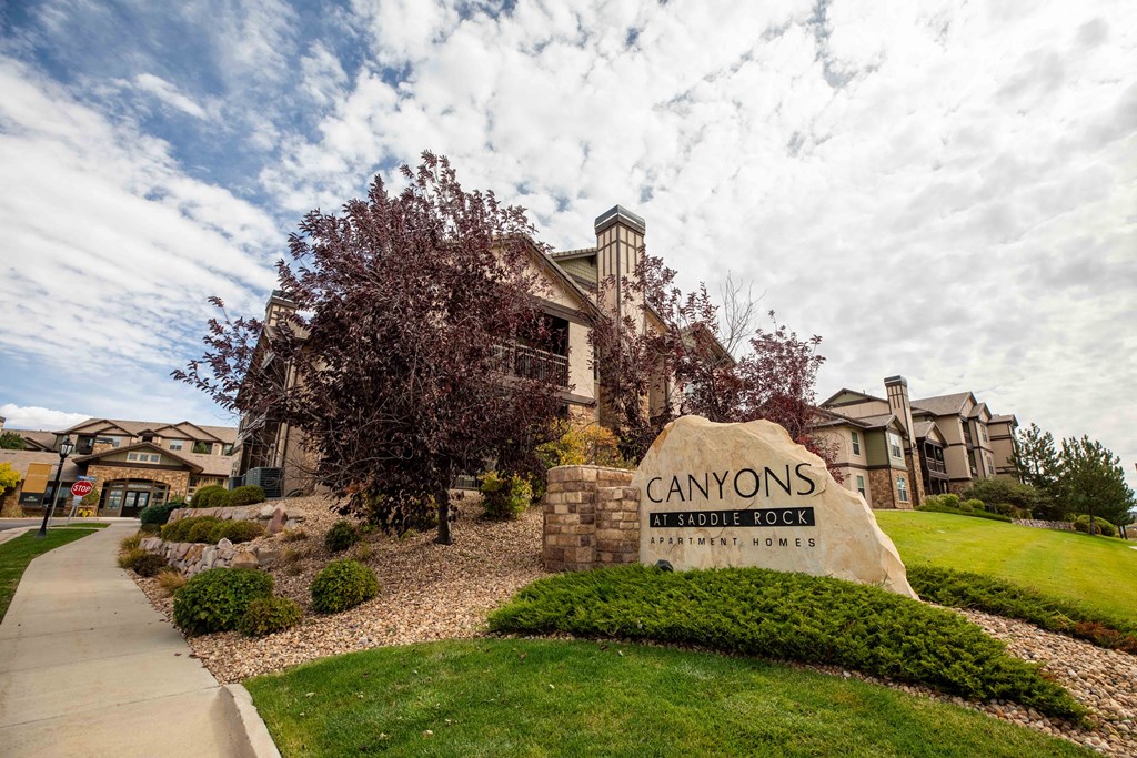 the building where the hotel is located