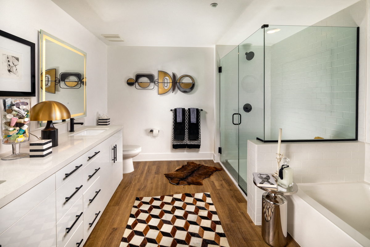 Bedroom Primary  Bath at Clarendon Apartments, California, 91367