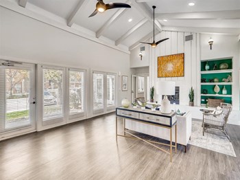 Clubhouse Clubhouse - Photo Gallery 6