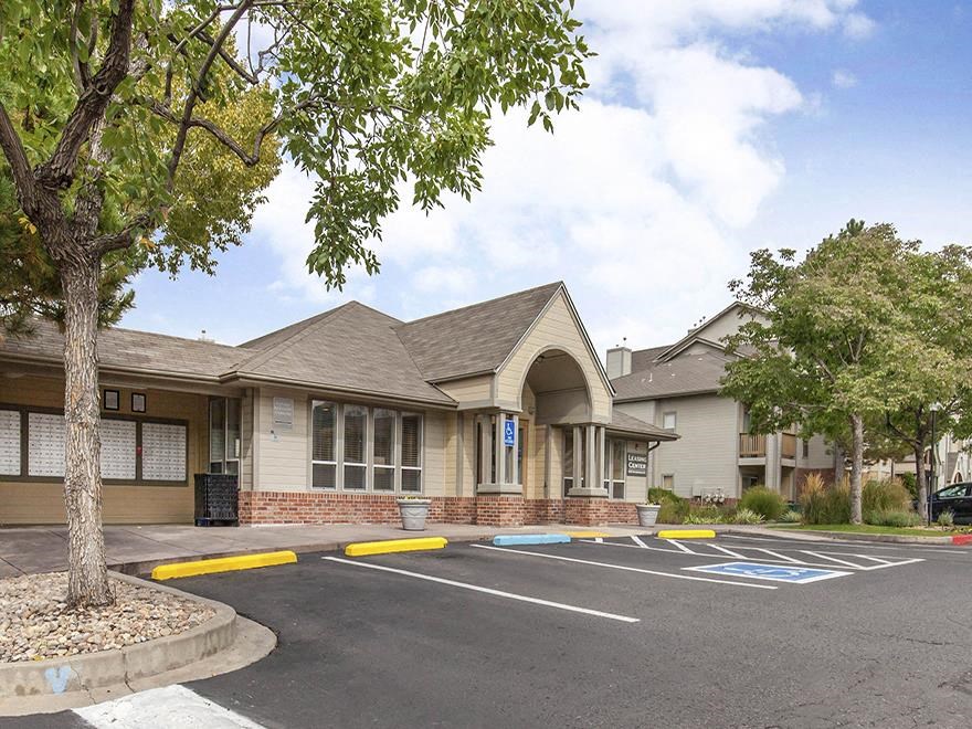 Exterior Leasing Office