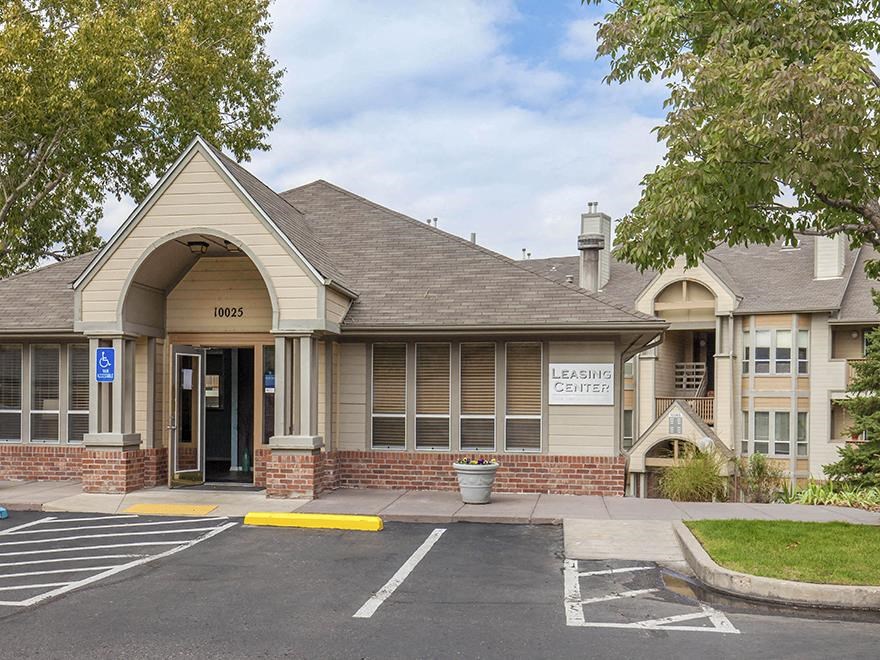 Exterior Leasing Office