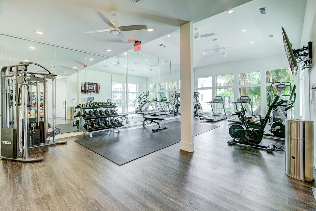 Fitness Center with Modern Equipment  at Blu on the Boulevard, Baton Rouge