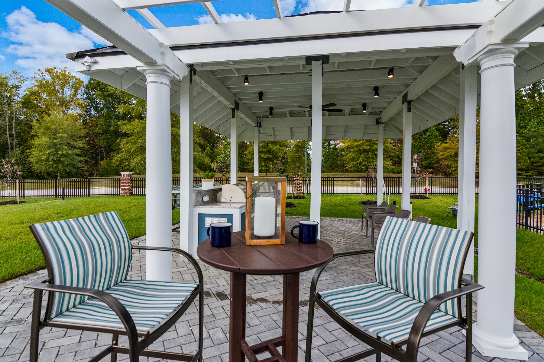 High Street View Luxury Apartments, 101 Kings Manor unit 103