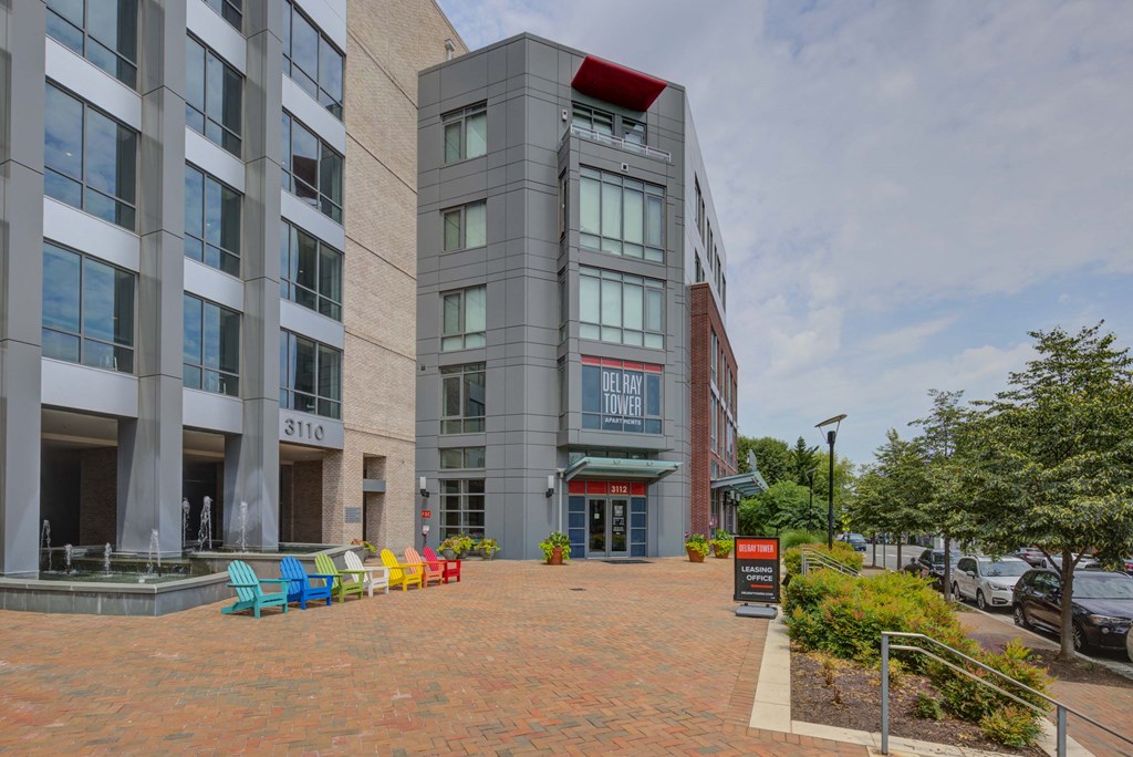 the building in which the hotel is located