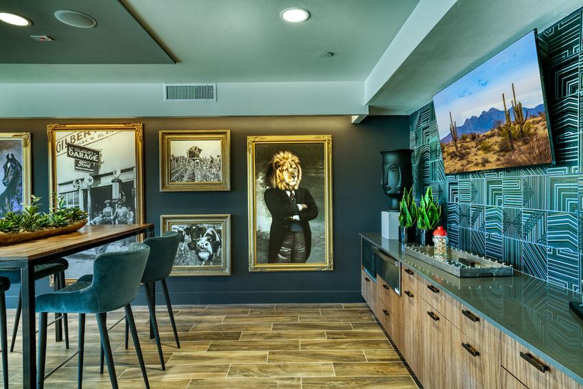 resident lounge
