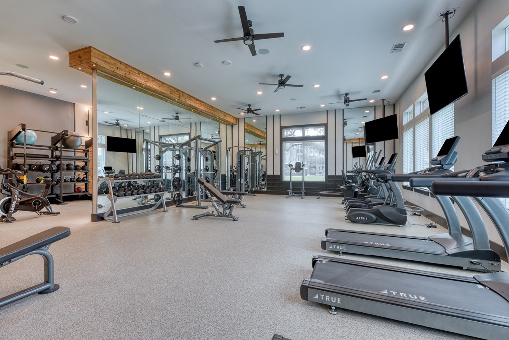 additional photo for property listing at chic digs with room to stretch out in the village 22 car