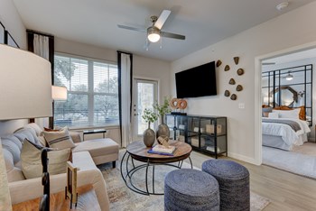 Living Room - Photo Gallery 24
