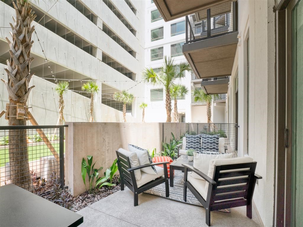 Patio at Vista Brooklyn, Florida