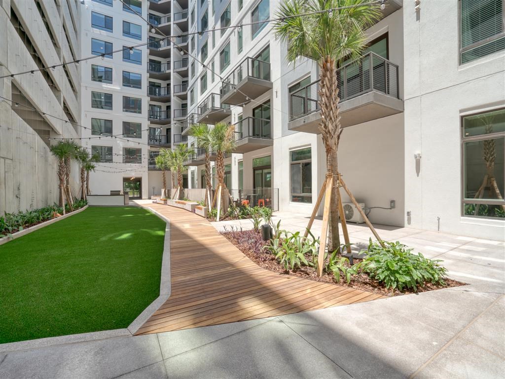 Courtyard View at Vista Brooklyn, Florida, 32202