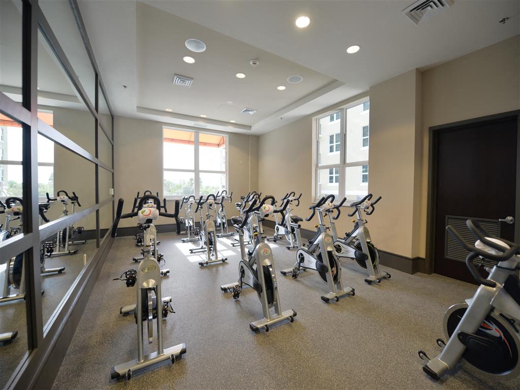 One Plantation Apartments