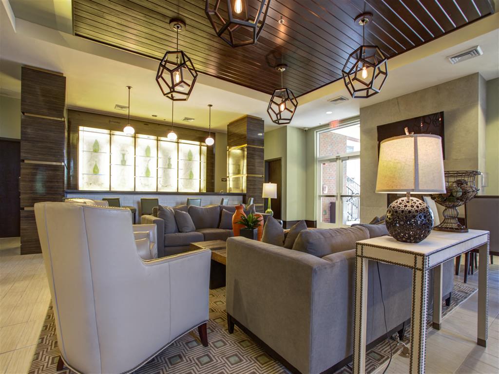 One Plantation Apartments