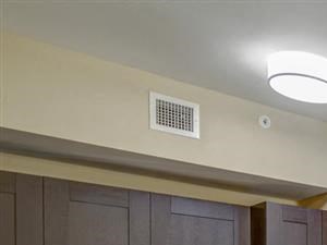 Kitchen area with center island area - Photo Gallery 4