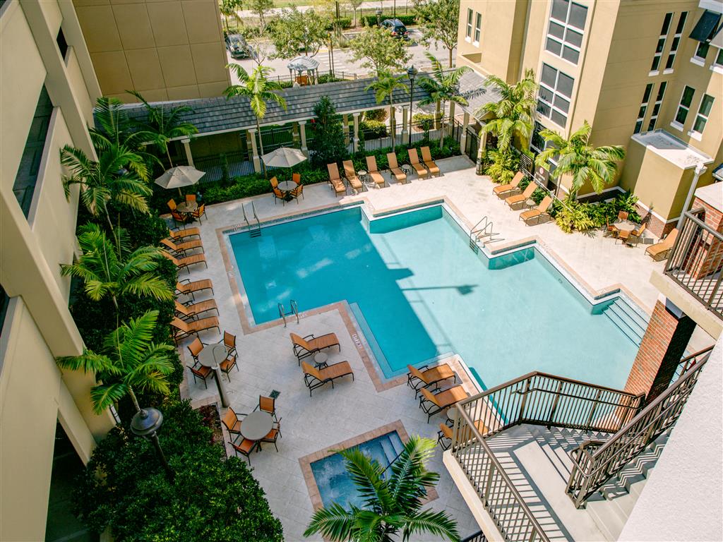 One Plantation Apartments