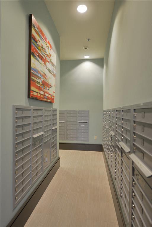 One Plantation Apartments