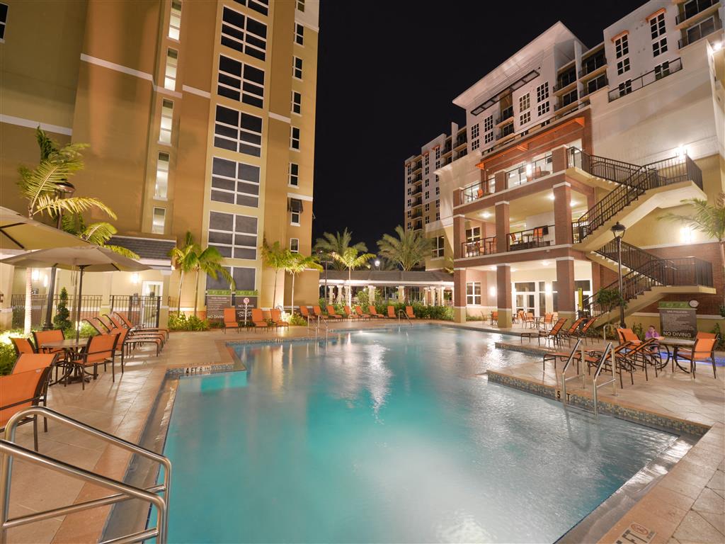 One Plantation Apartments