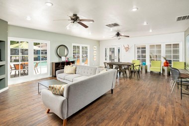 1801 N. 83Rd Ave 1-2 Beds Apartment for Rent - Photo Gallery 2