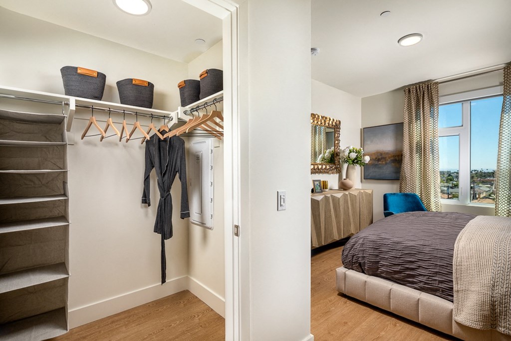 Closet to Bedroom